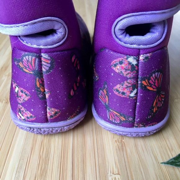 Purple butterfly Baby Bogs waterproof boots - Picture 3 of 5
